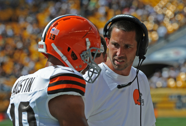 Cleveland Browns v Pittsburgh Steelers